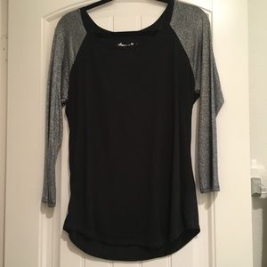 American eagle three-quarter sleeve shirt